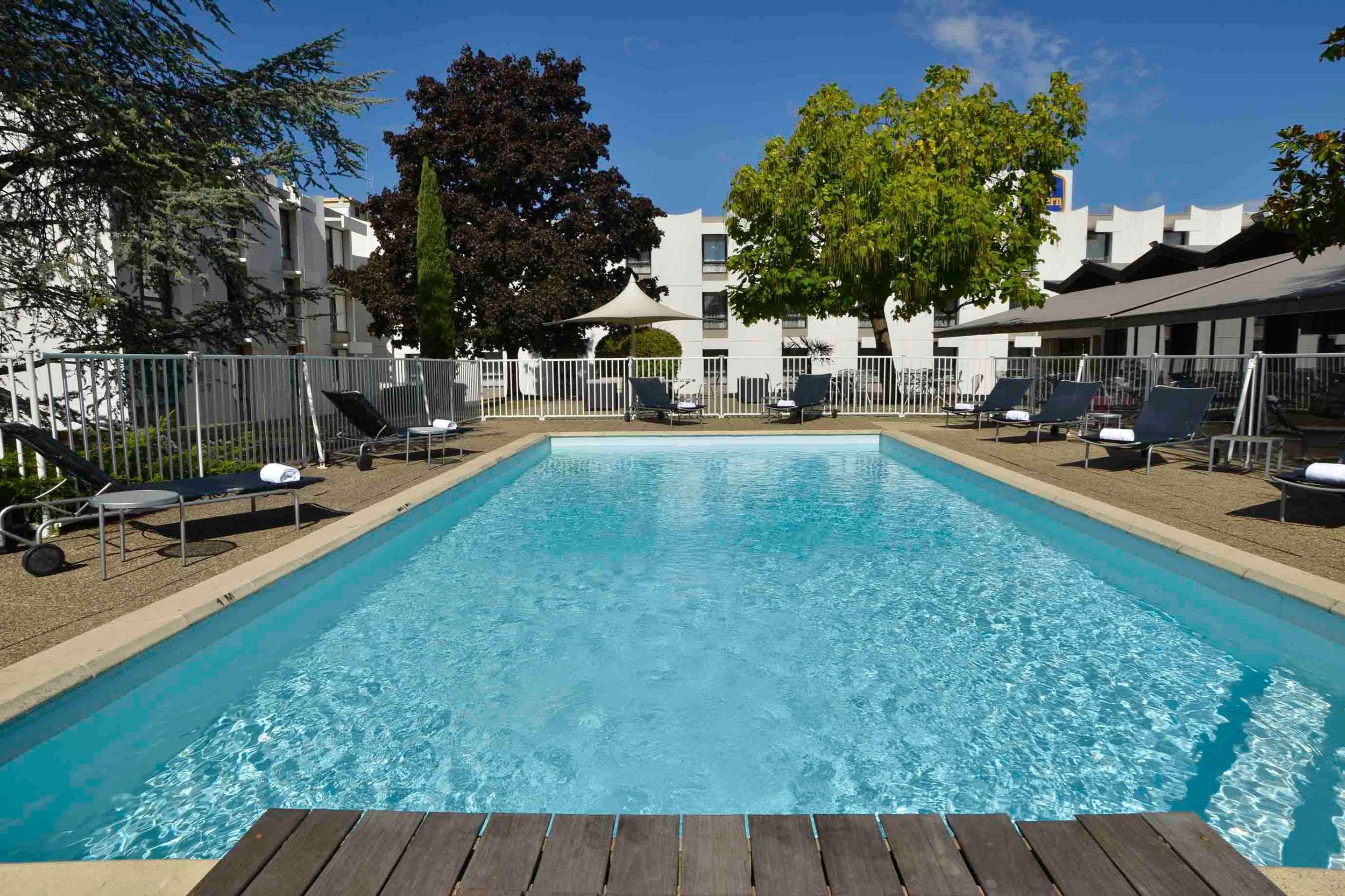 Best Western Porte Du Forez Andrezieux-Boutheon Exteriör bild